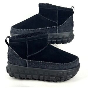 *NEW* Women's Size 4 UGG Venture Daze Ultra Mini Black Boots 1158200